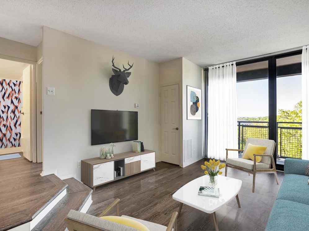 AVA Van Ness - Photo 2 of 36