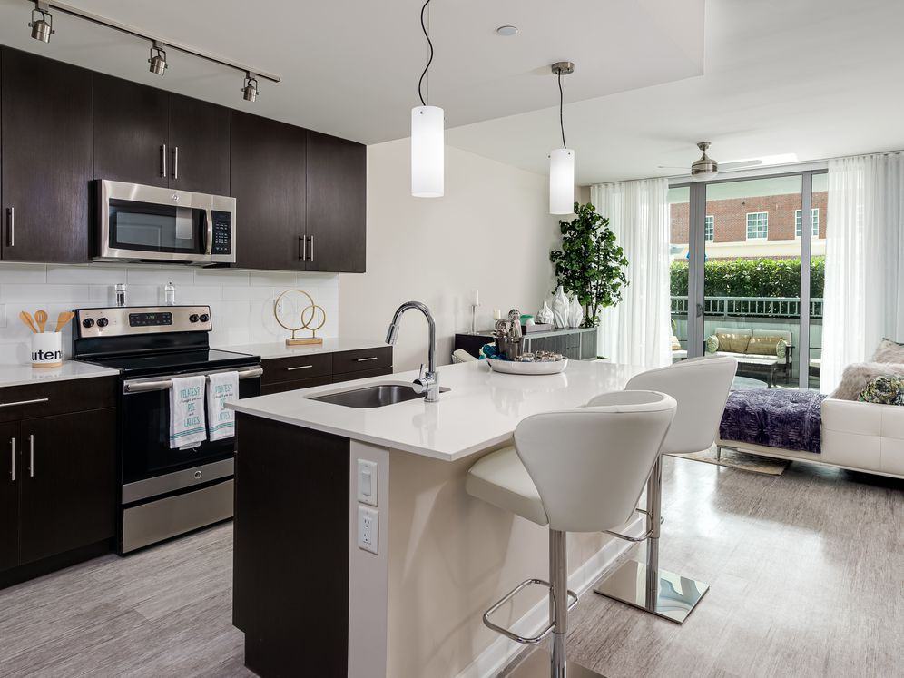 Avalon West Palm Beach - Photo 6 of 31