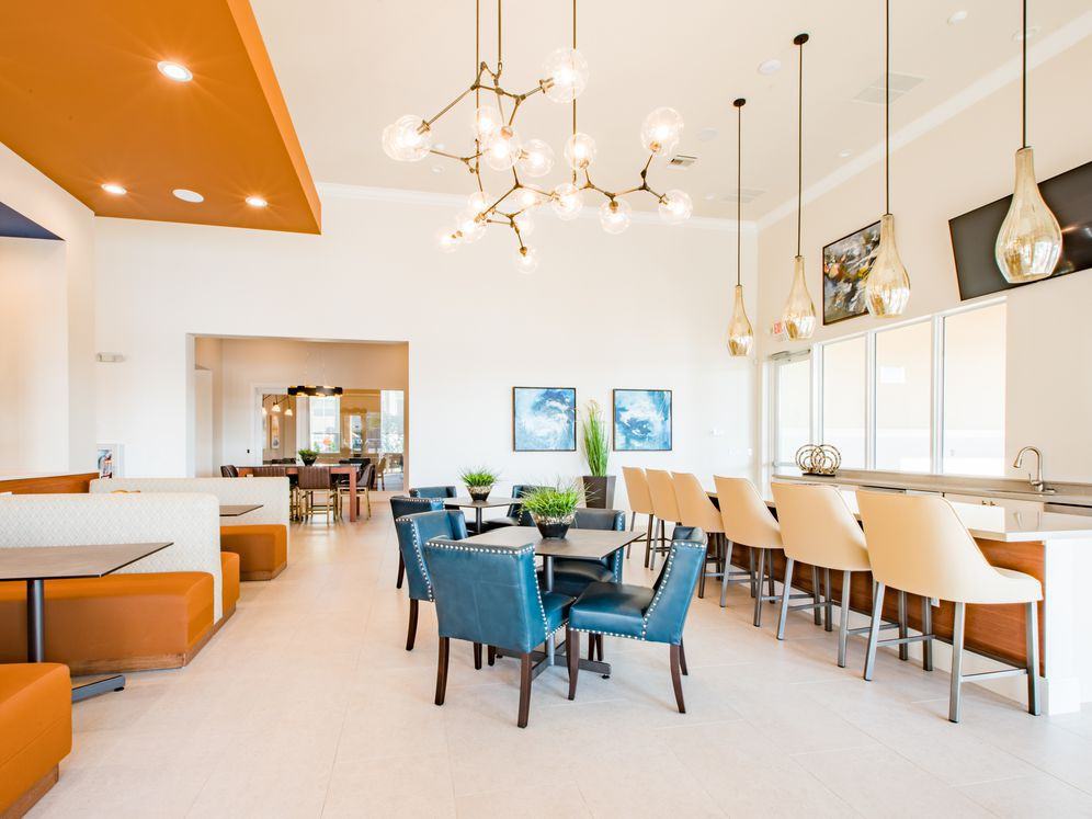 Avalon Miramar - Photo 7 of 17