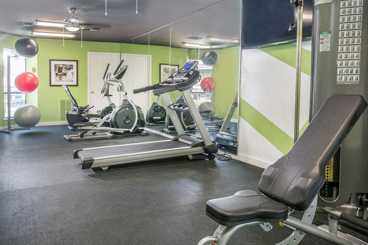 The Henry B - Photo 6 of 27