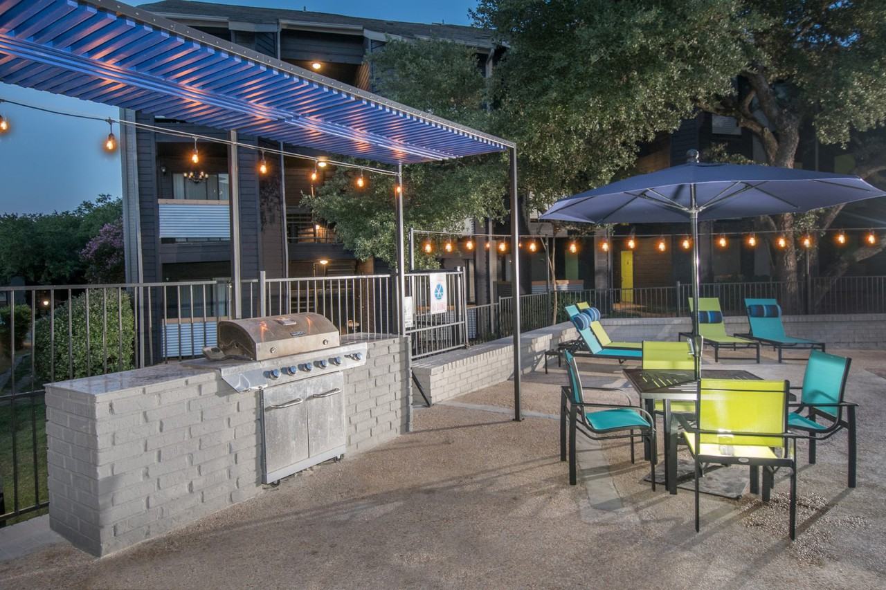 The Henry B - Photo 3 of 26