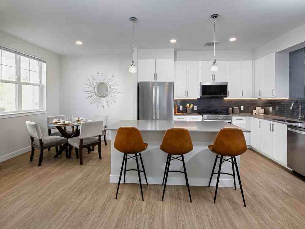 Avalon Marlborough - Photo 7 of 44