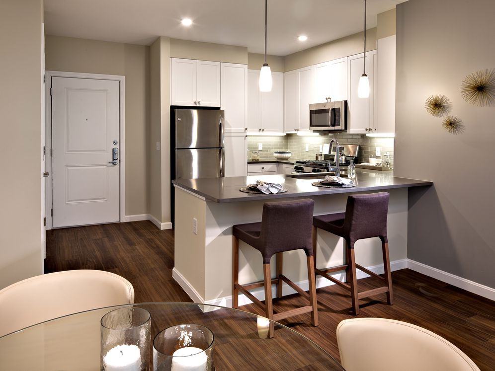 Avalon Quincy - Photo 3 of 50