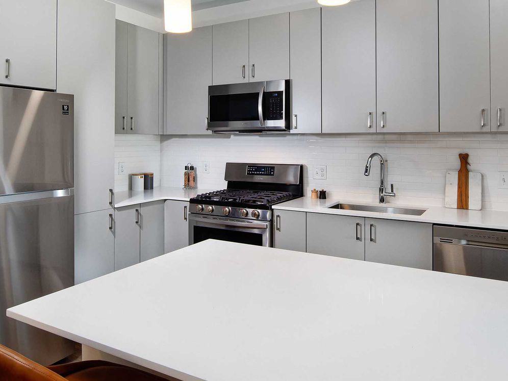 Avalon Woburn - Photo 7 of 46