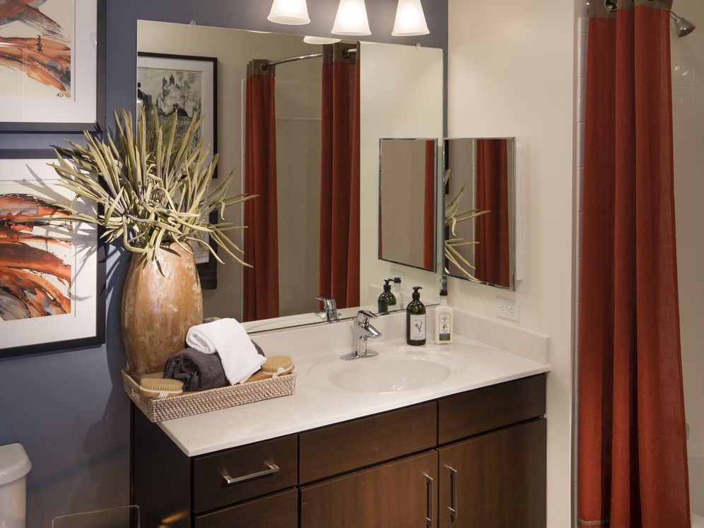 Avalon Bloomingdale - Photo 4 of 20