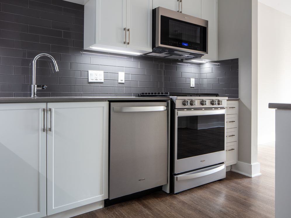 Avalon Teaneck - Photo 3 of 35