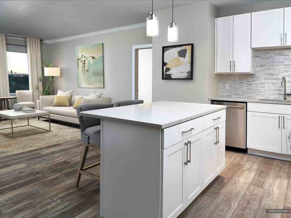 Avalon Rockville Centre - Photo 3 of 43