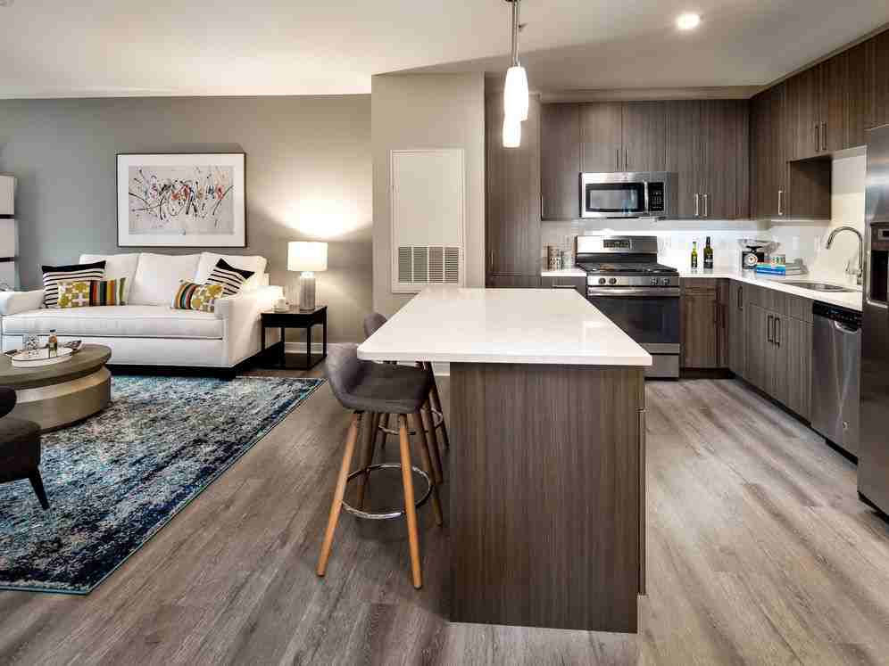 Avalon Rockville Centre - Photo 7 of 43