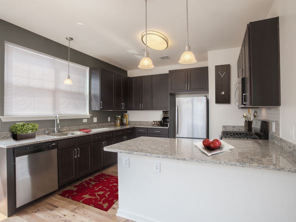 Avalon Garden City - Photo 4 of 44