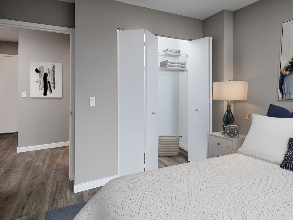 Avalon Midtown West - Photo 7 of 40