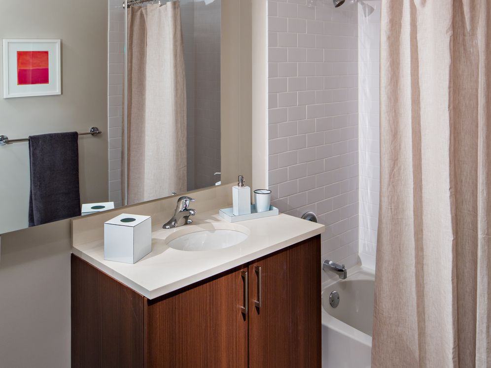 Avalon West Chelsea - Photo 5 of 31