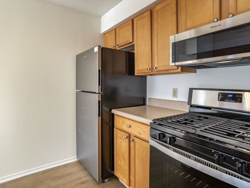 eaves Fair Lakes - Photo 4 of 38