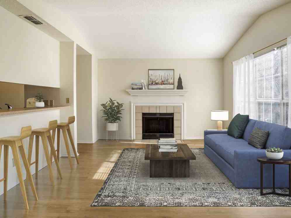 eaves Fair Lakes - Photo 5 of 38