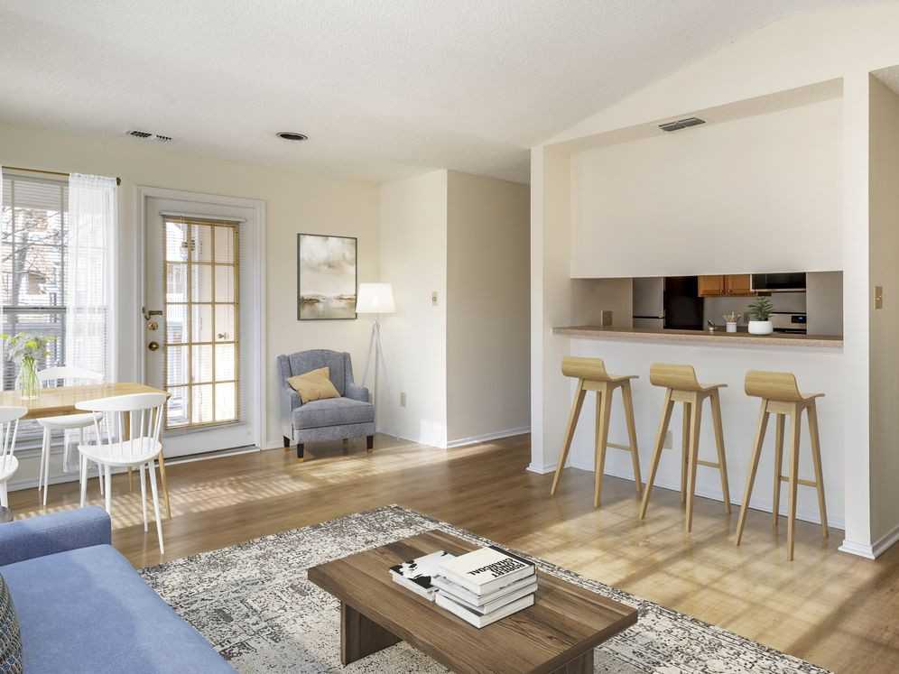 eaves Fair Lakes - Photo 6 of 38