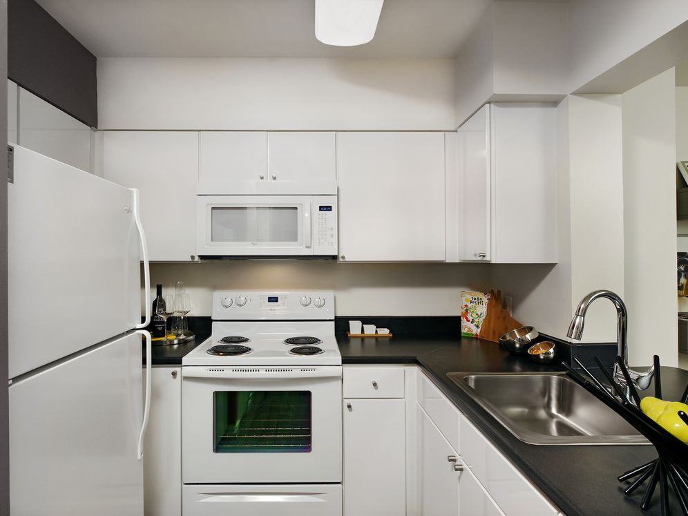 AVA Ballston - Photo 6 of 32