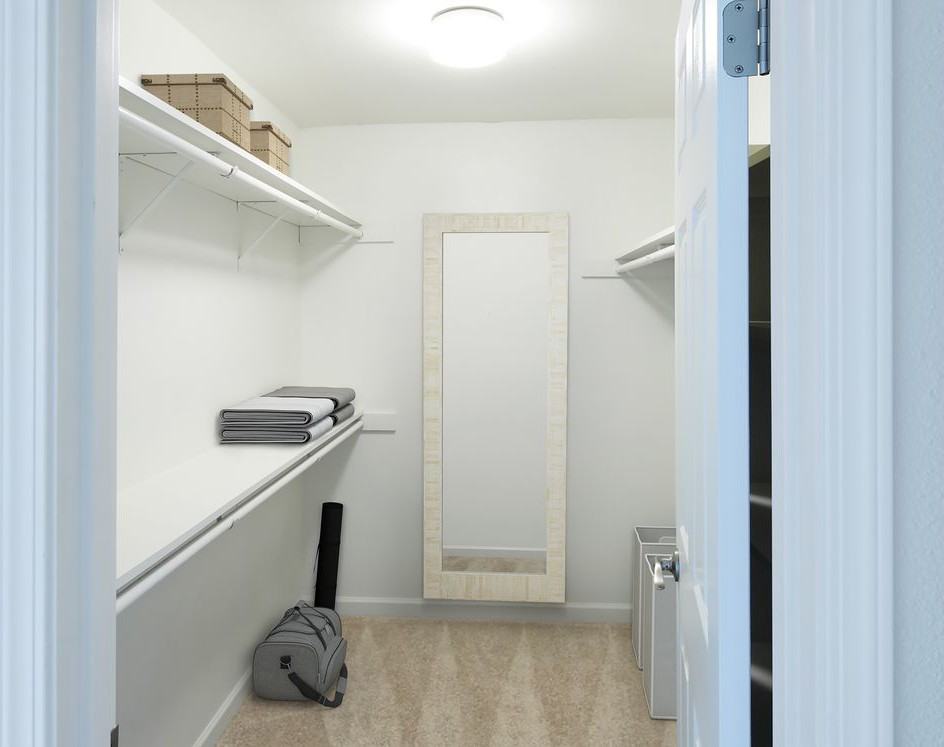 eaves Redmond Campus - Photo 7 of 43