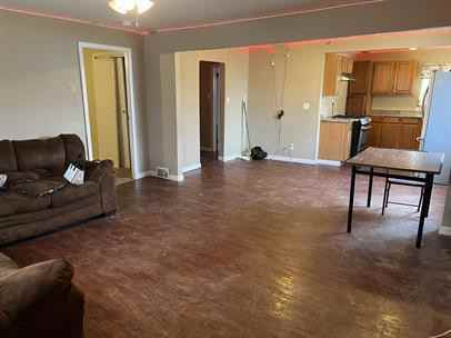 888 Reserve Road - Photo 3 of 24