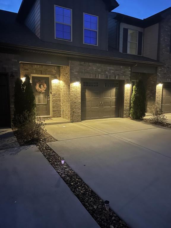 4118 Suntropic Ln - Photo 2 of 13