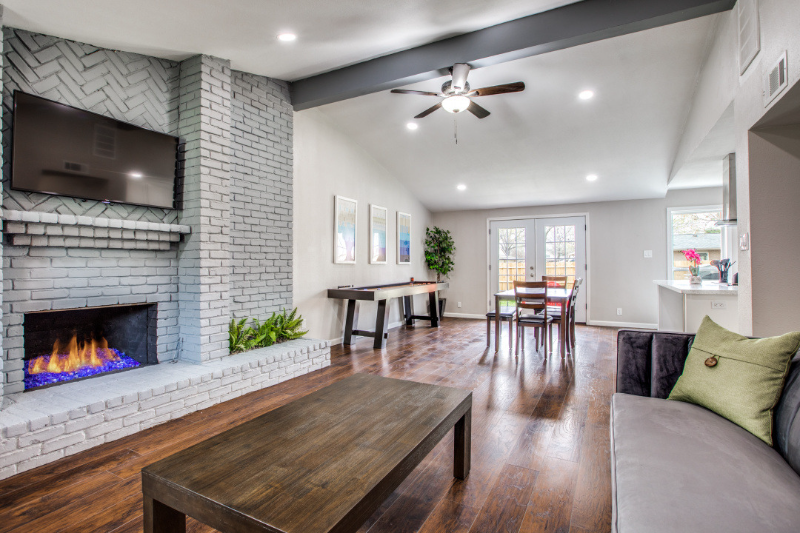 831 Loganwood Ave - Photo 3 of 12