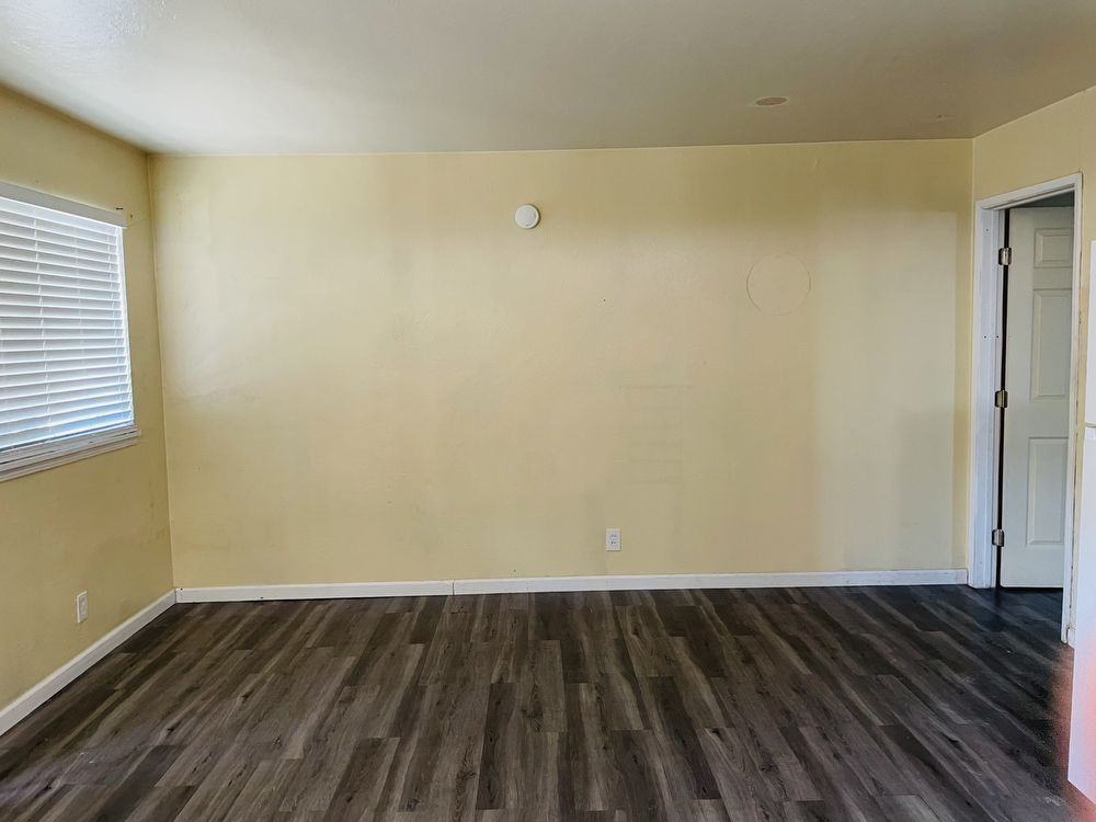 5626 53rd St - Photo 3 of 5