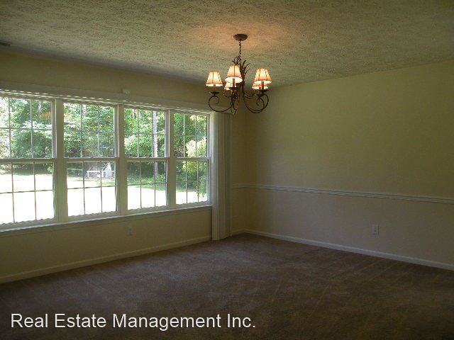 302 Seven Seas Dr - Photo 3 of 18