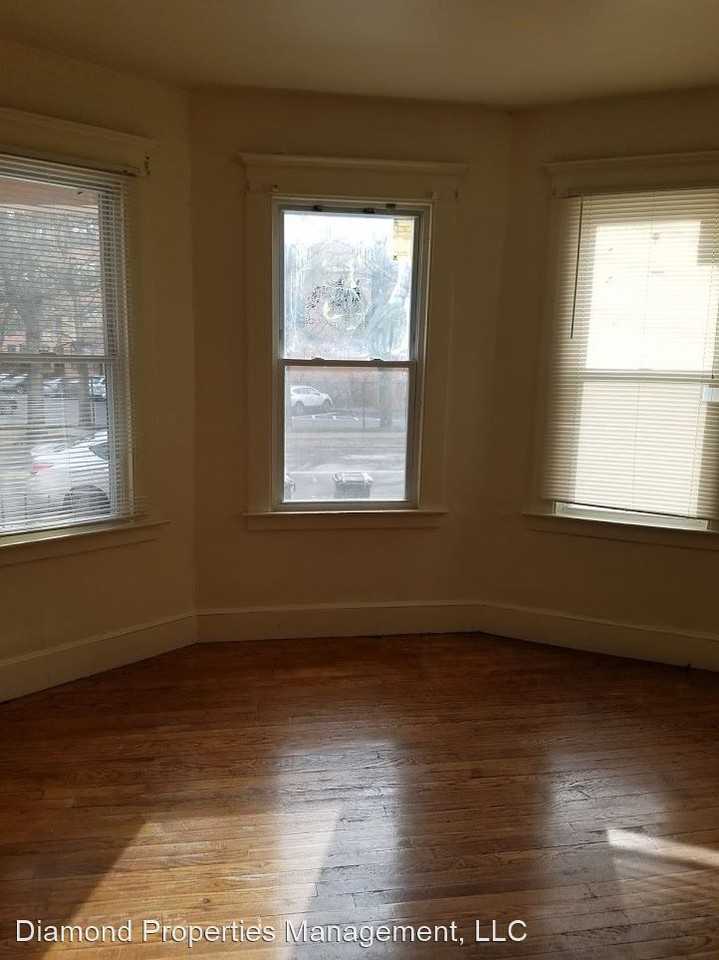 916-918 Winchester Avenue - Photo 2 of 26