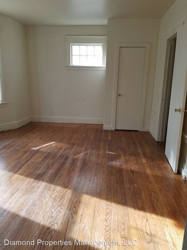 916-918 Winchester Avenue - Photo 3 of 26