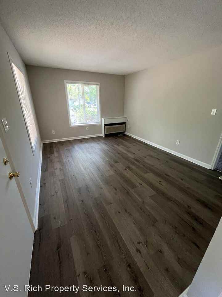 2120 Peppertree - Photo 2 of 6