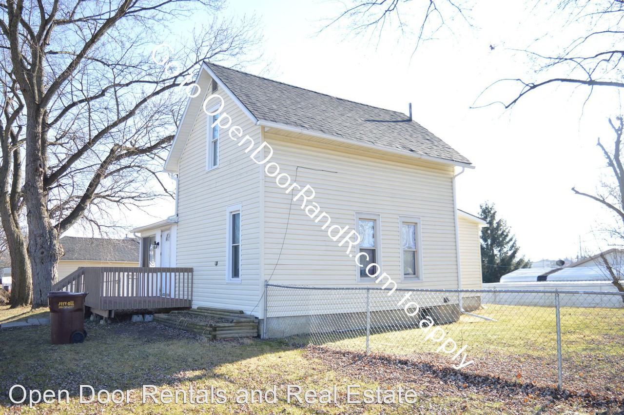 215 W Baltimore St - Photo 2 of 13