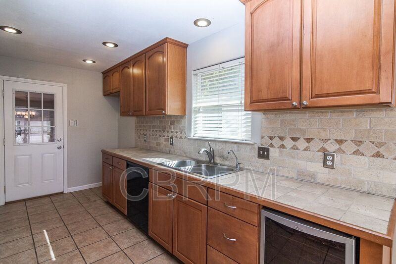 5605 Duke St - Photo 7 of 15