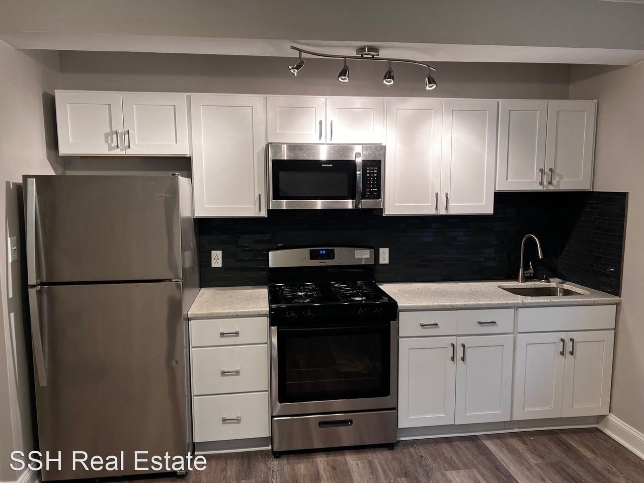 3600 Spring Garden - Photo 2 of 50