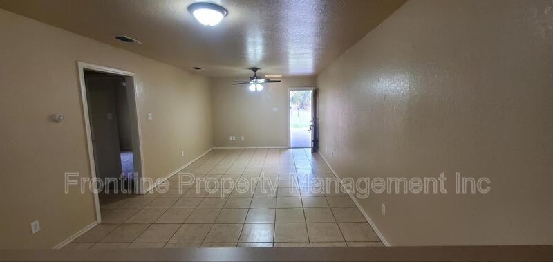 1110 W Spring St - Photo 3 of 19