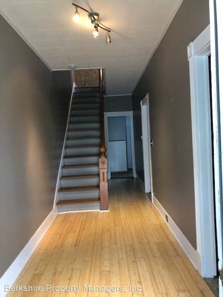 37-39 Dewey Avenue - Photo 2 of 12