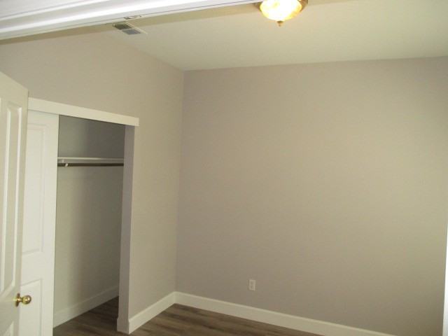 400 Connor Cir - Photo 3 of 24