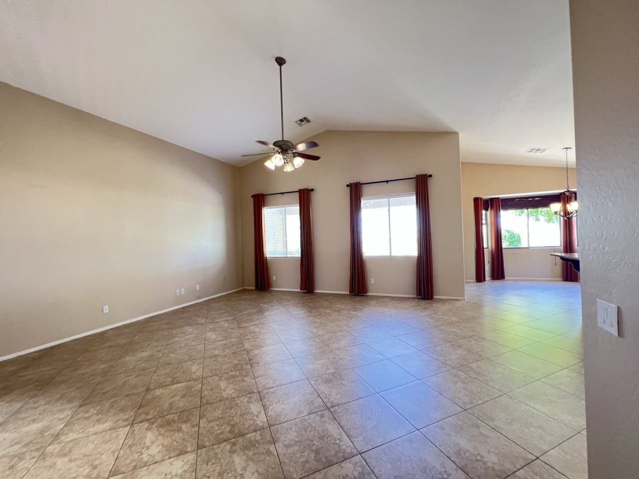 1536 E Fontana Dr - Photo 6 of 50