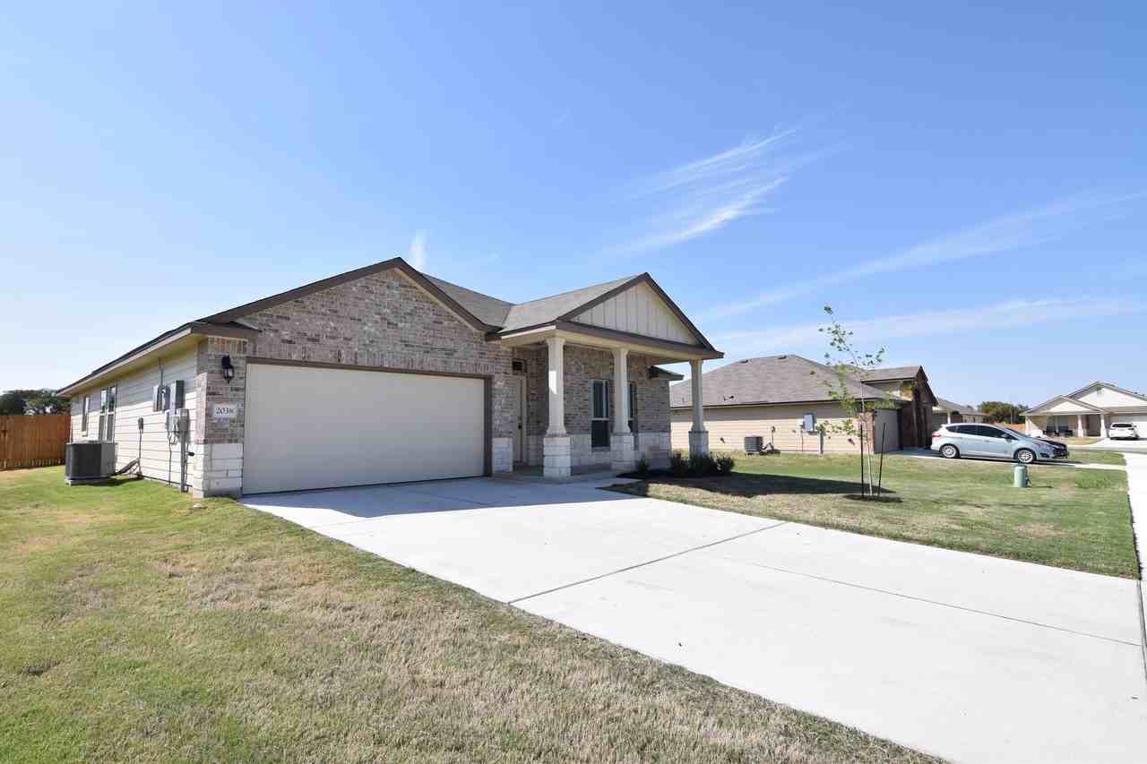 2038 Bee Creek Loop - Photo 3 of 22