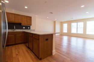 5165 Washington St #7 - Photo 1 of 1