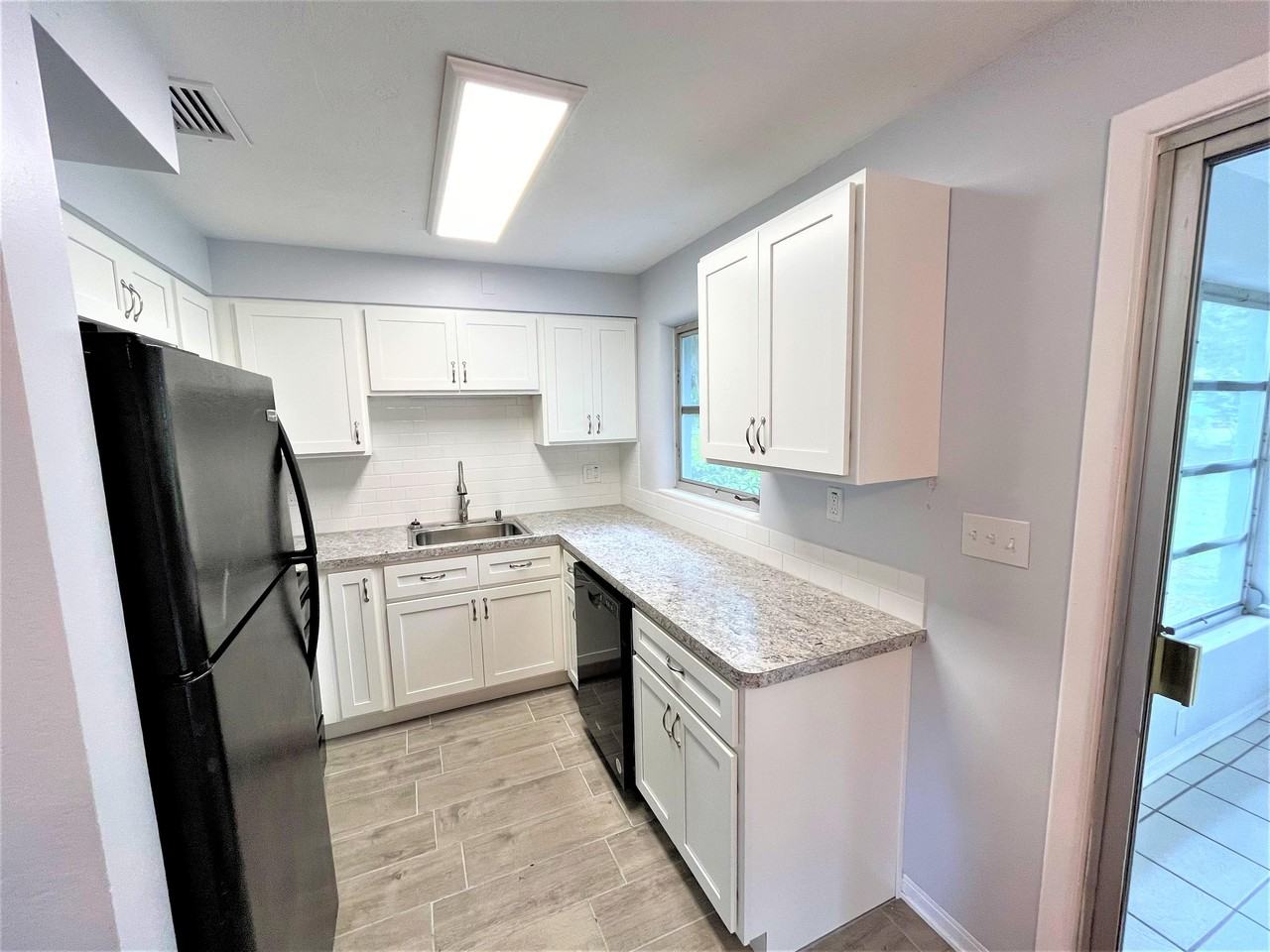 305 Trudgeon Dr #1 - Photo 4 of 19