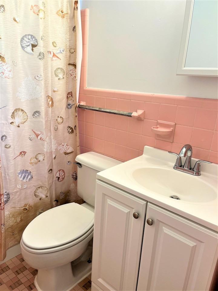 305 Trudgeon Dr #1 - Photo 6 of 19