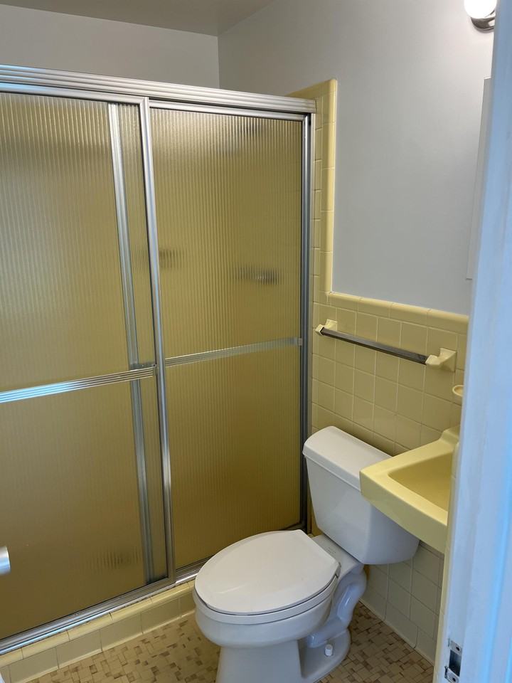 305 Trudgeon Dr #1 - Photo 7 of 19