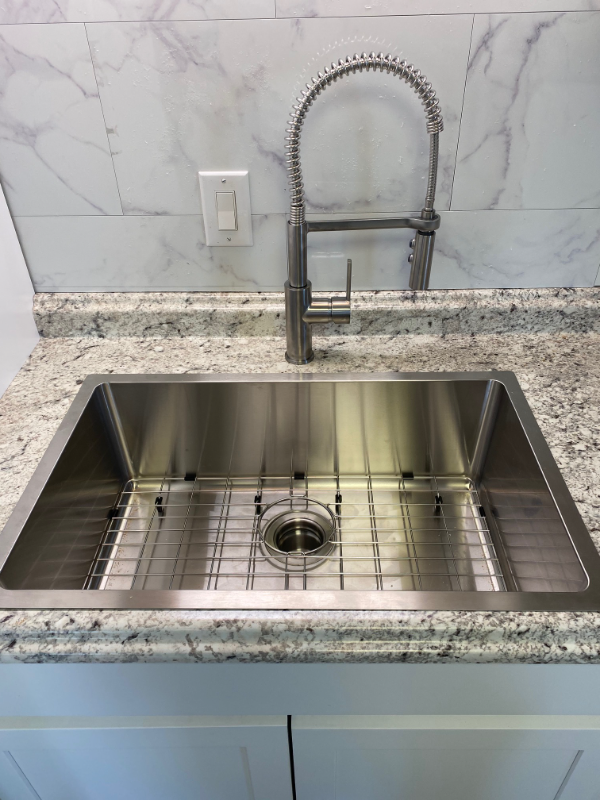 81 Wadsworth St - Photo 3 of 6