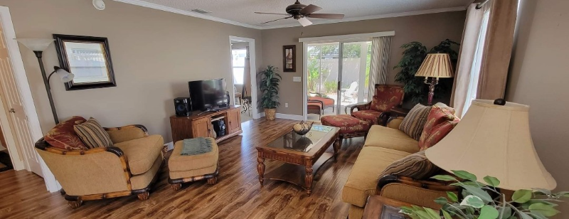 979 Smyrna Street - Photo 6 of 12