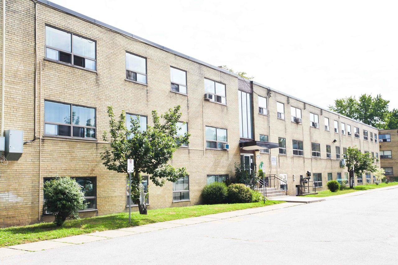 17101716 Main St W Apartments 1716 Westview Apts., Hamilton, ON L8S