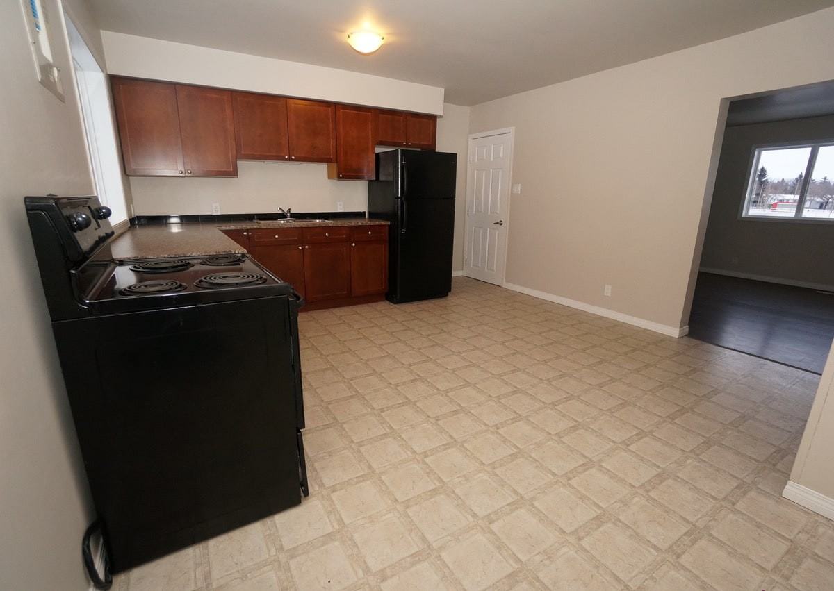 The Holdings Apartments 305 5 St, Wainwright, AB T9W 1A4 Zumper