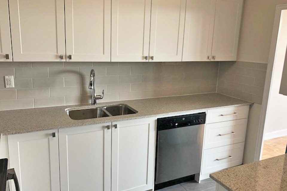 San Remo/Monaco Towers - Photo 3 of 9