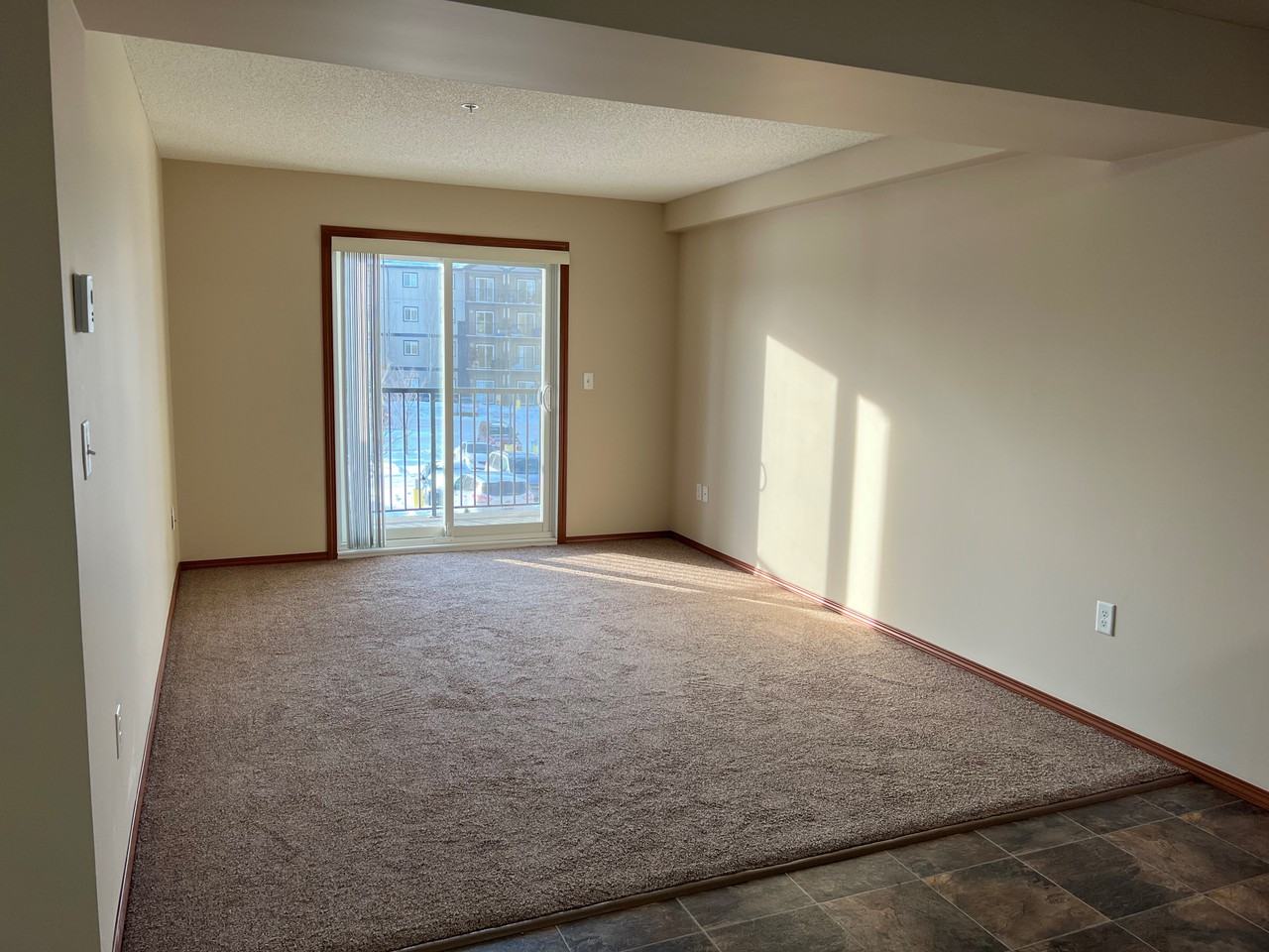 Tamarack Gardens Apartments 707 / 711 Tamarack Way, Edmonton, AB T6T