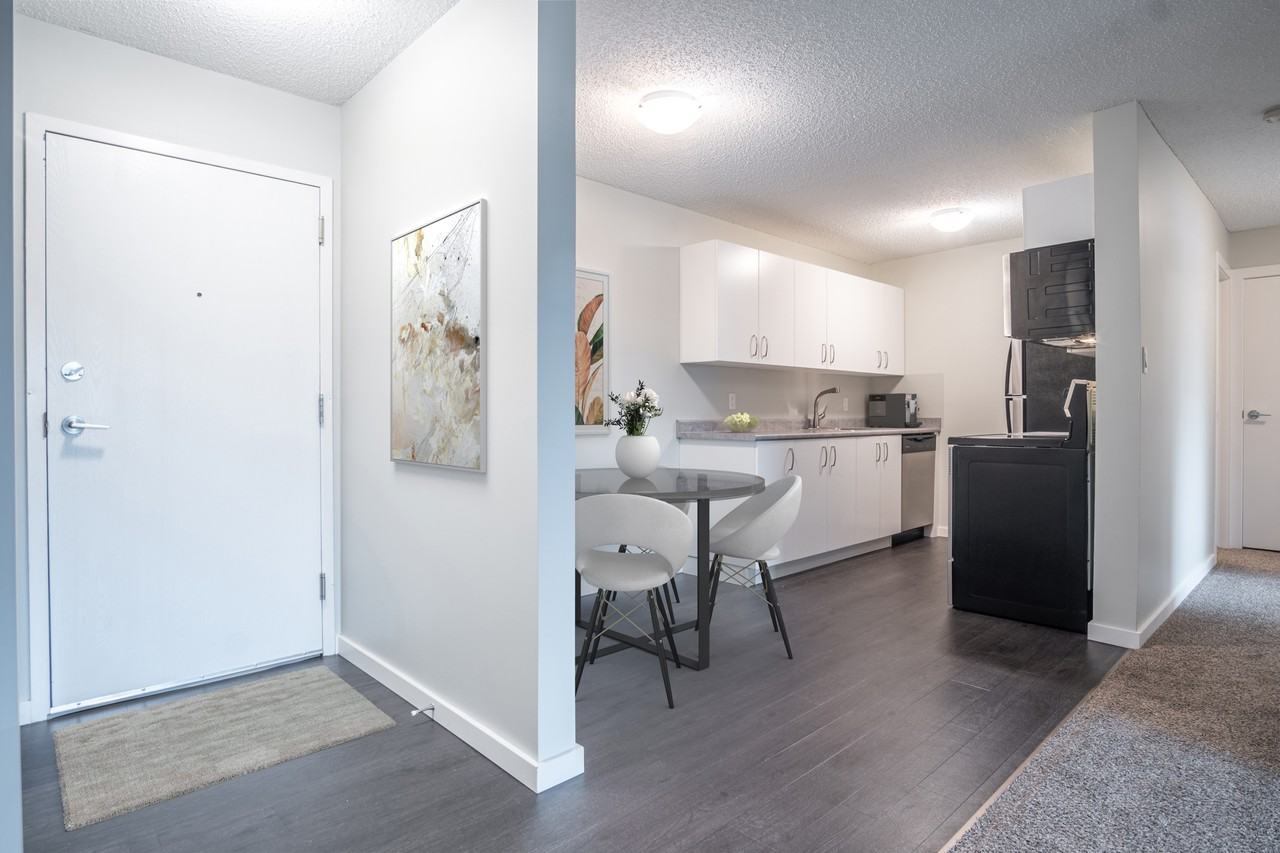 Bond Apartments 166 166, 160, 172 Pinehouse Drive, Saskatoon, SK S7K