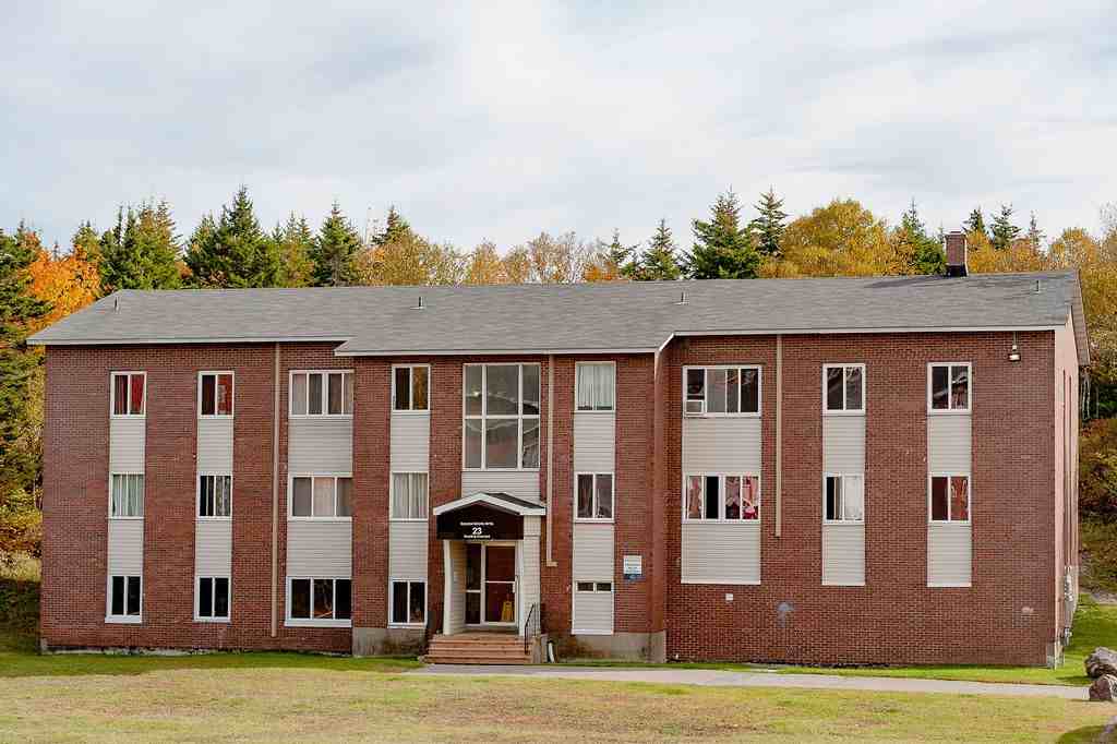 1-23 Reading Crescent - Photo 2 of 15