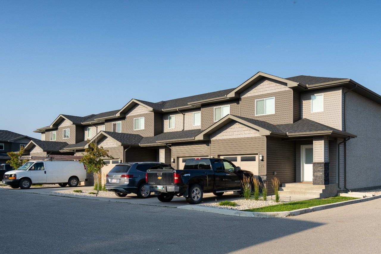 The Meadows Apartments 511 Meadowlark Blvd, Ile Des Chenes, MB R0A 0T1 Zumper