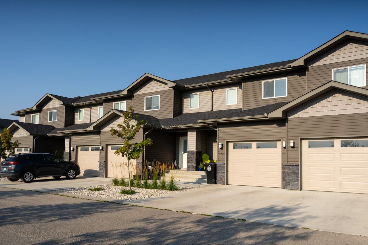 The Meadows Apartments 511 Meadowlark Blvd, Ile Des Chenes, MB R0A